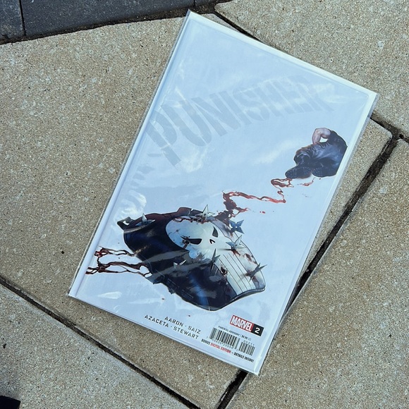 Comic book 👏🏽 Marvel 🕷️ /2/ black white red - Picture 1 of 6